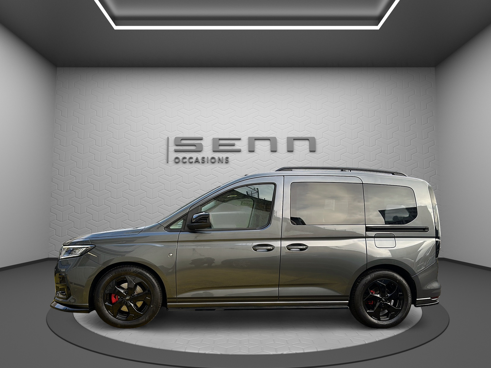 FORD Tourneo Connect 2.0 EcoBlue Titanium Automat-image-2