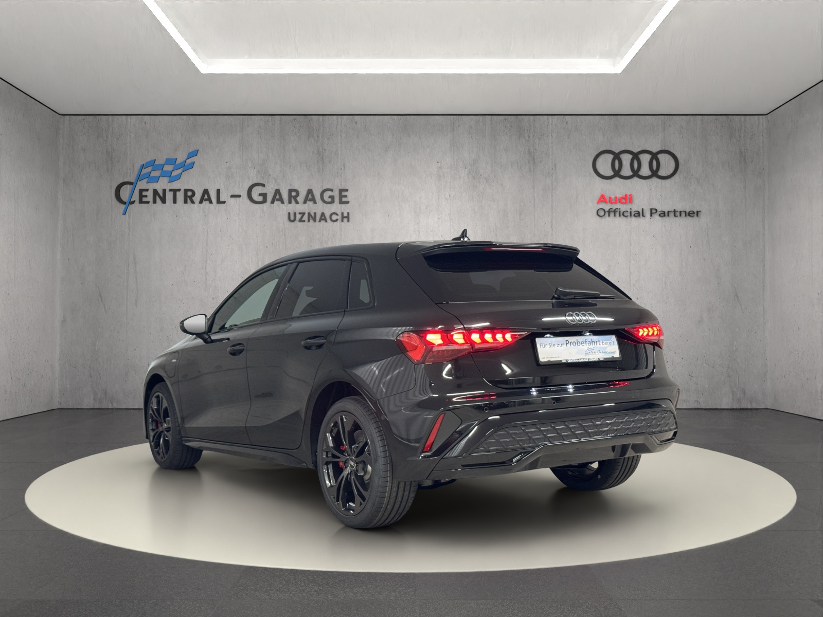 AUDI A3 Sportback TFSI e 200 kW S line Attraction S tronic-image-2