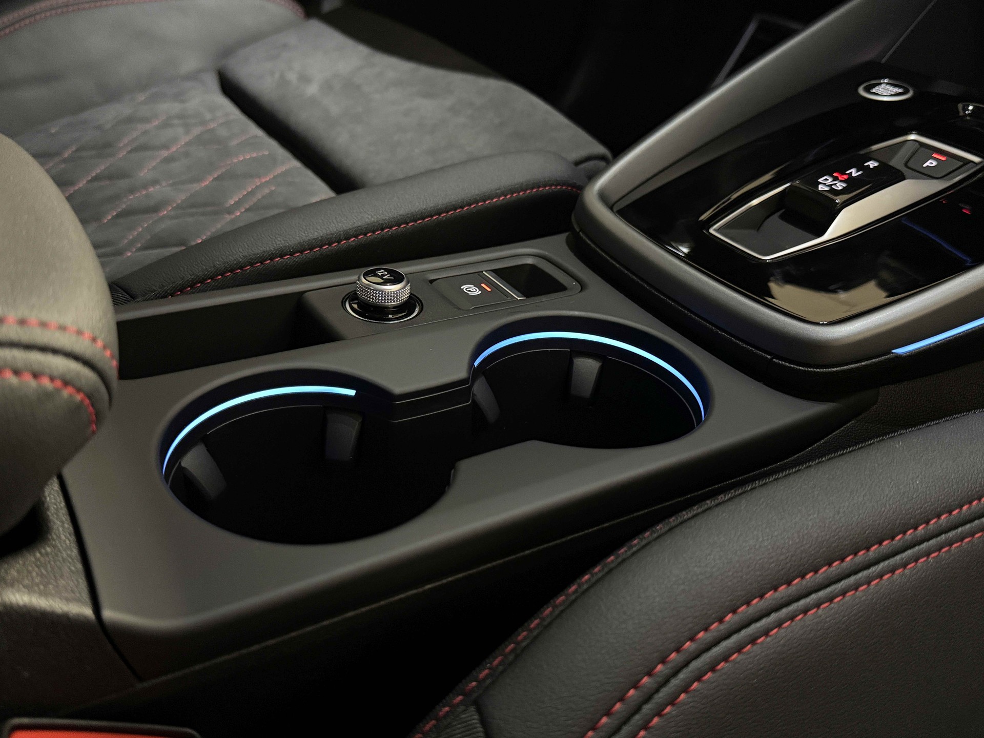 AUDI A3 Sportback TFSI e 200 kW S line Attraction S tronic-image-12