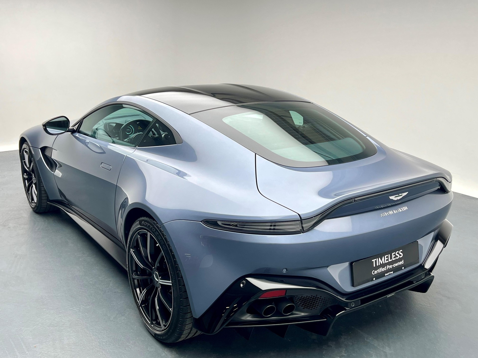 ASTON MARTIN V8 Vantage Coupé 4.0 V8 Bi-Turbo-image-1