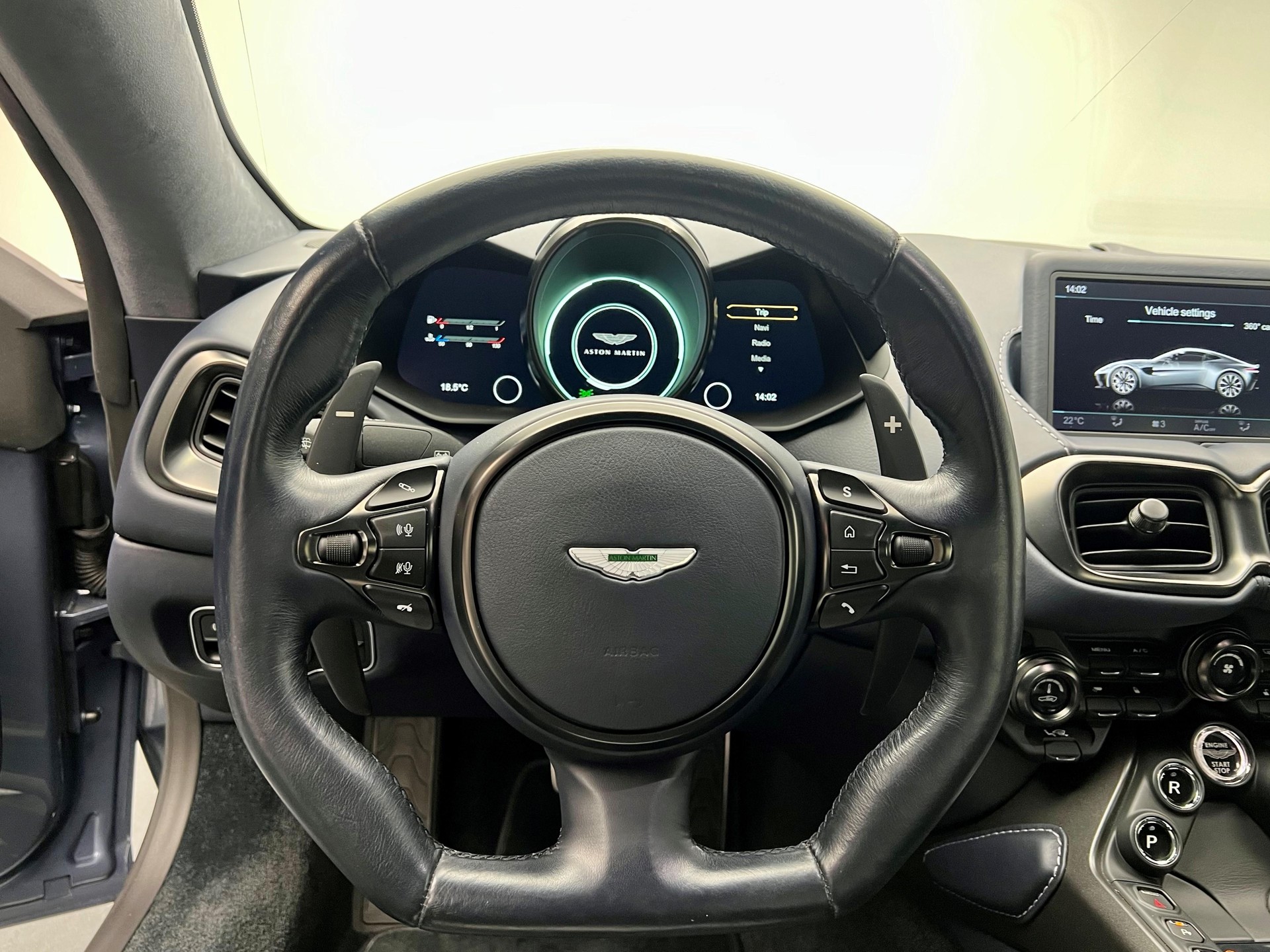 ASTON MARTIN V8 Vantage Coupé 4.0 V8 Bi-Turbo-image-6