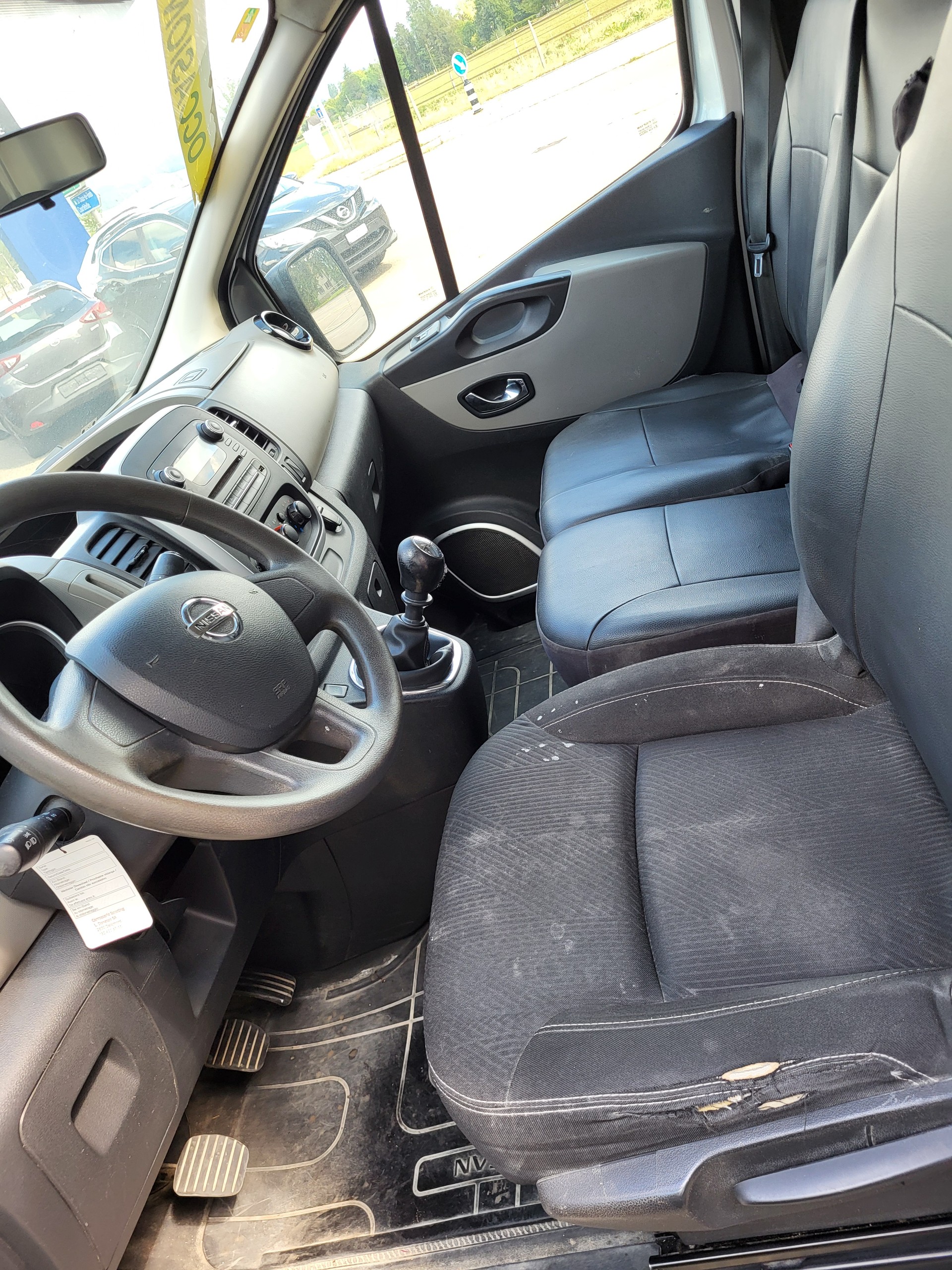 NISSAN NV300 dCi 120 2.9 L2H1 Comfort-image-6