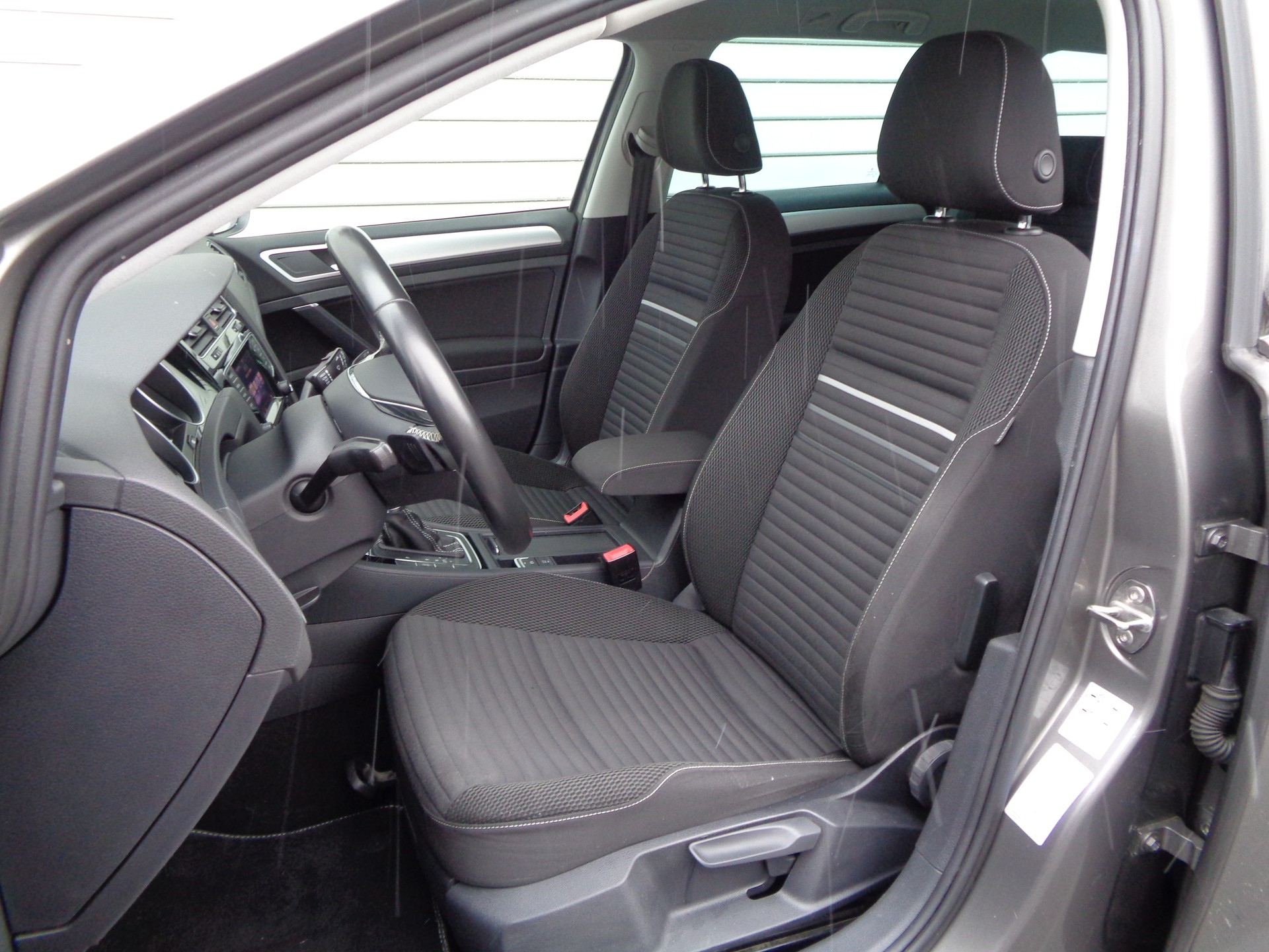 VW Golf Variant 1.4 TSI Cup DSG-image-5