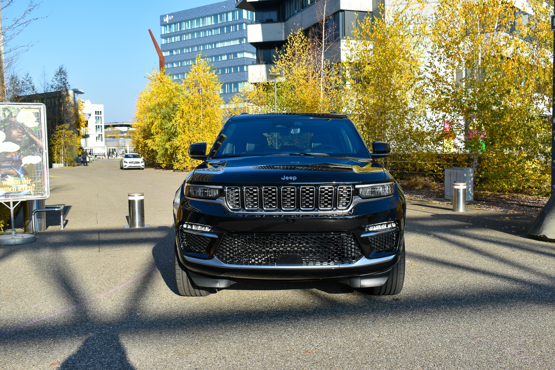 JEEP Grand Cherokee 2.0 Plug-in-Hybrid Summit Reserve 4xe-showroom-element-2