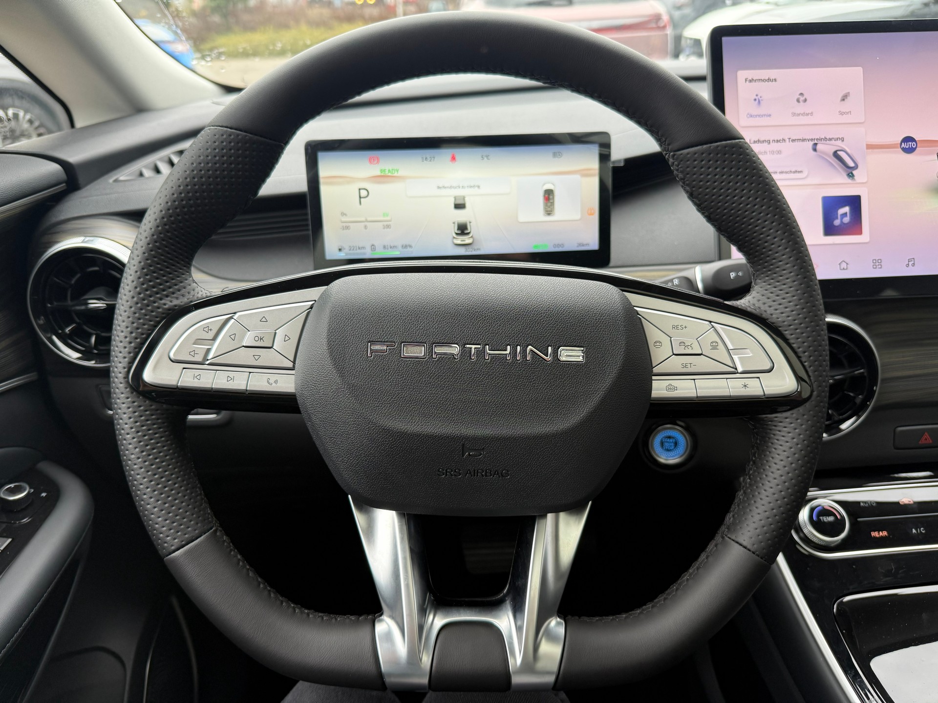 FORTHING 4 U-Tour 1.5 Turbo PHEV !! 7 Years Warranty !!-image-11