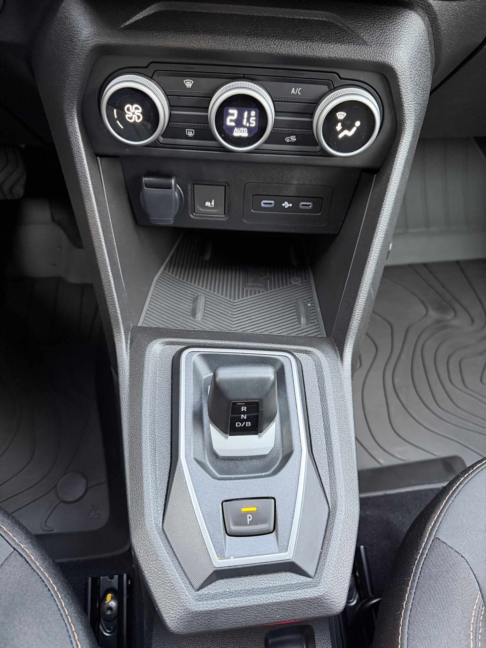 DACIA Jogger HEV 155 Extreme-image-15
