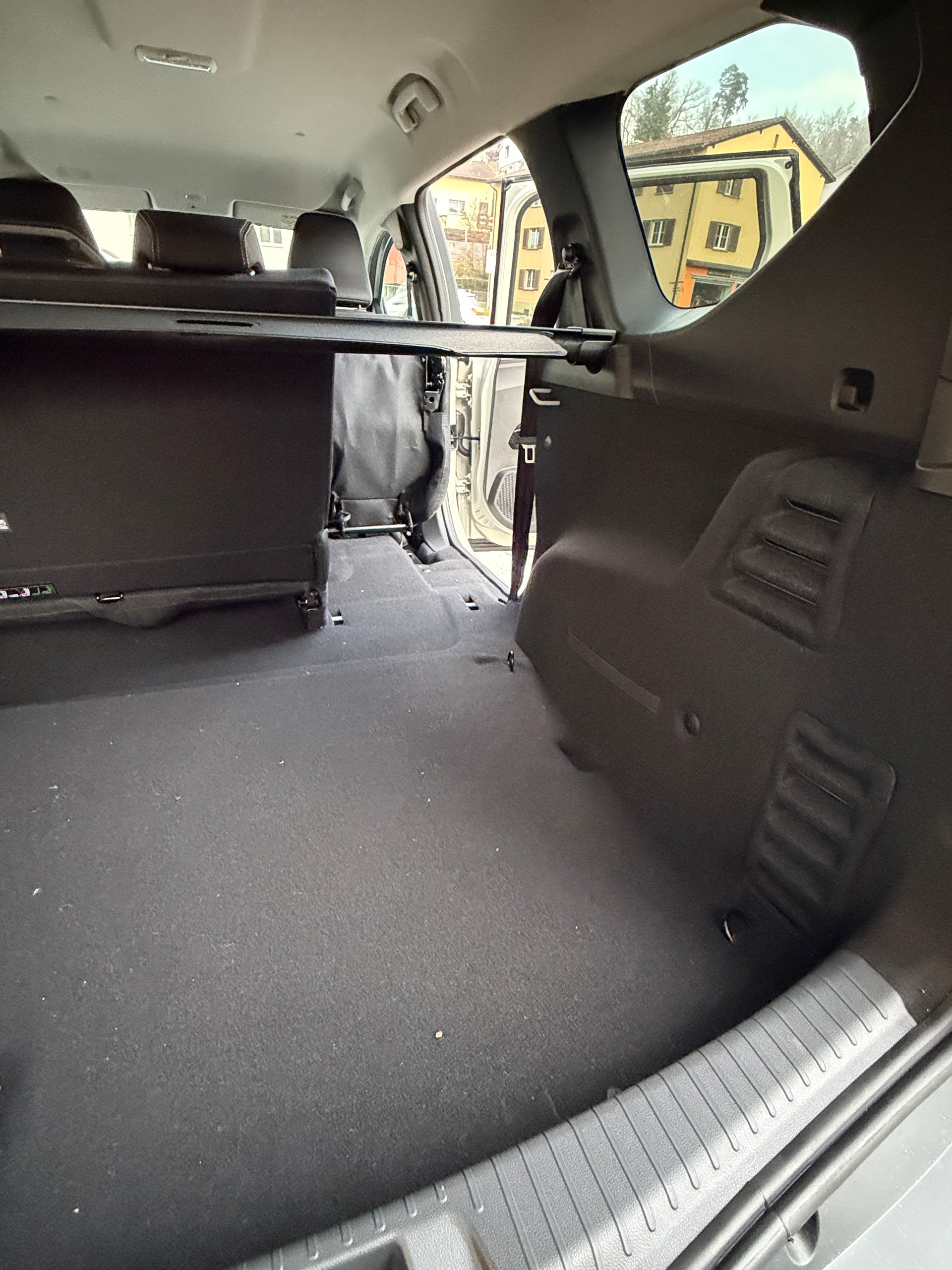 DACIA Jogger HEV 155 Extreme-image-4
