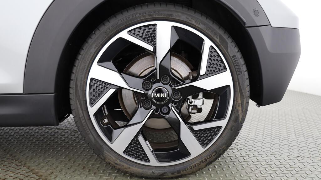 MINI Cooper S Cabrio-image-10