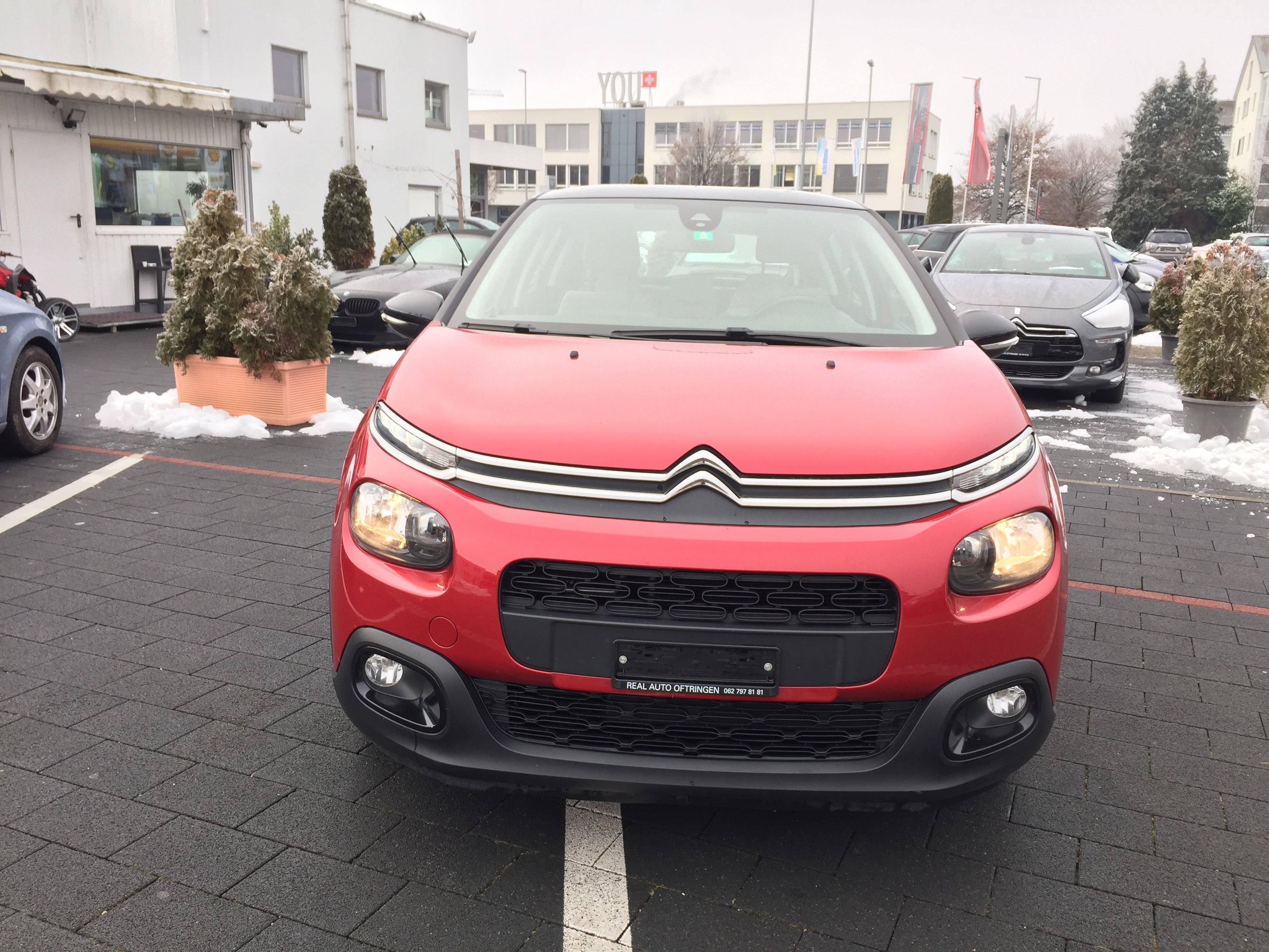 Car photo