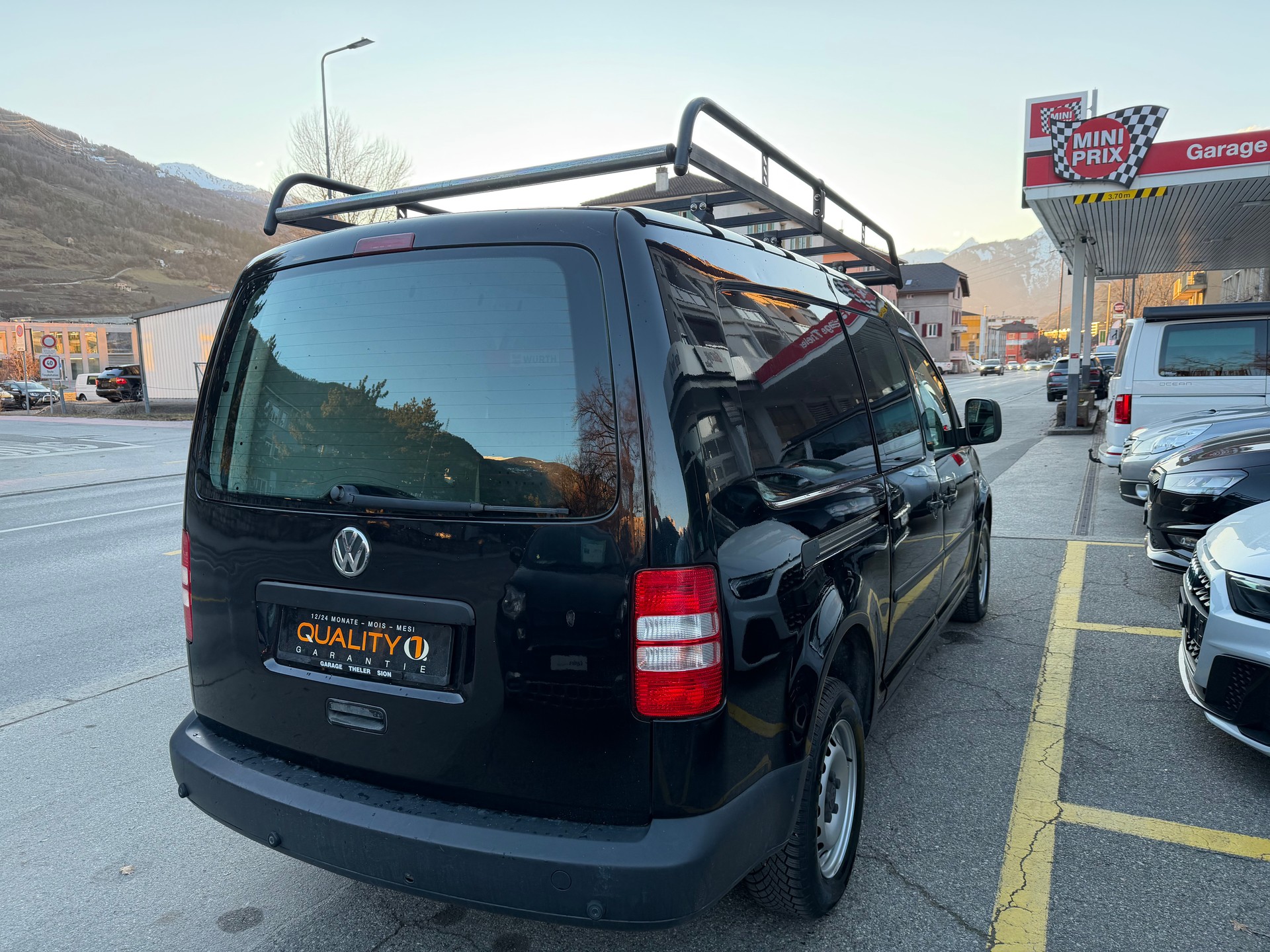 VW Caddy Maxi 2.0 TDI 4Motion-image-5