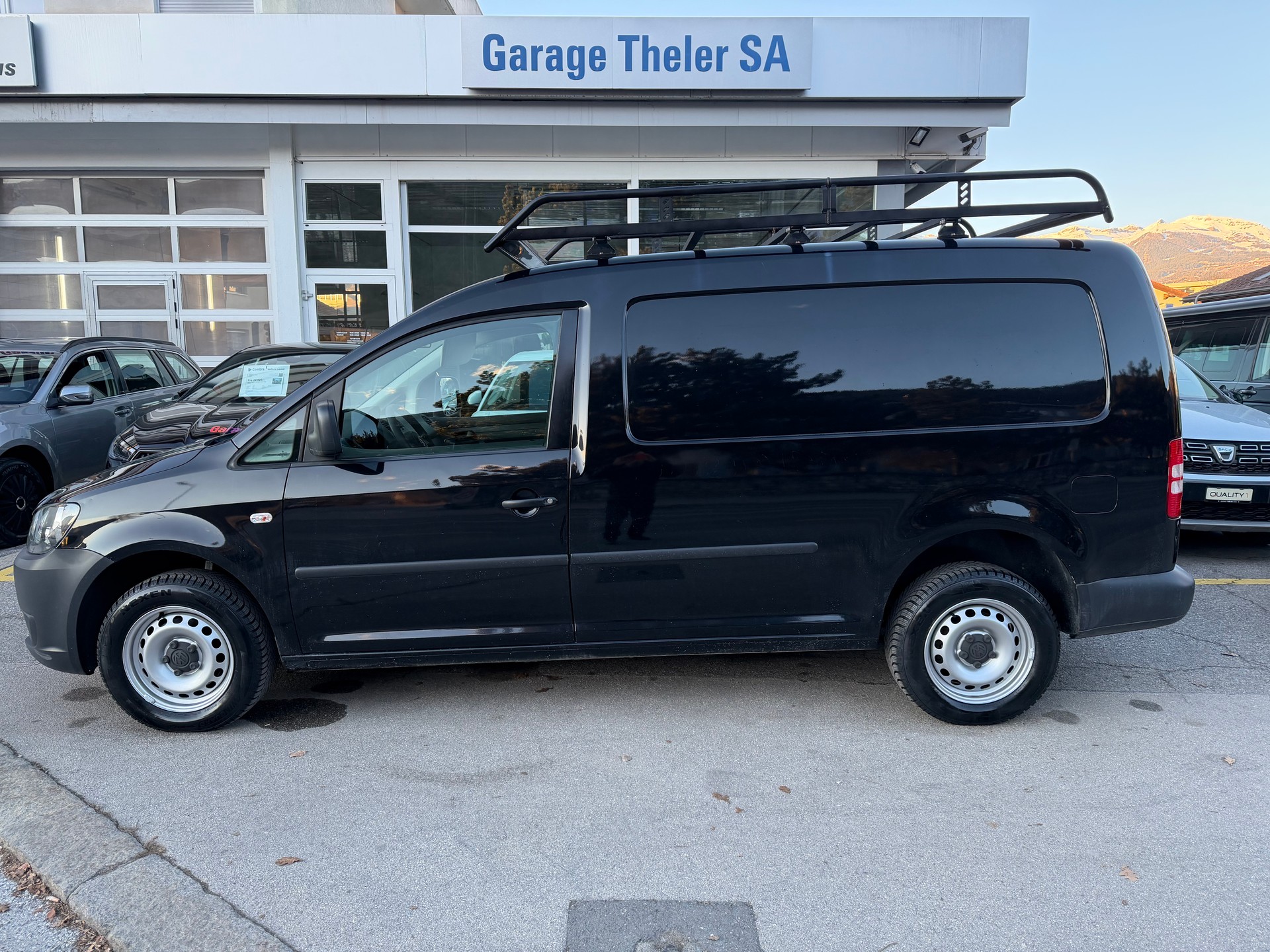 VW Caddy Maxi 2.0 TDI 4Motion-image-4