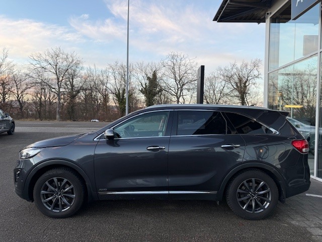 KIA Sorento 2.2 CRDi Style 7P-image-2