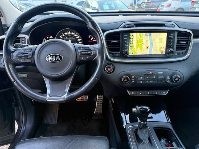 KIA Sorento 2.2 CRDi Style 7P-image-6