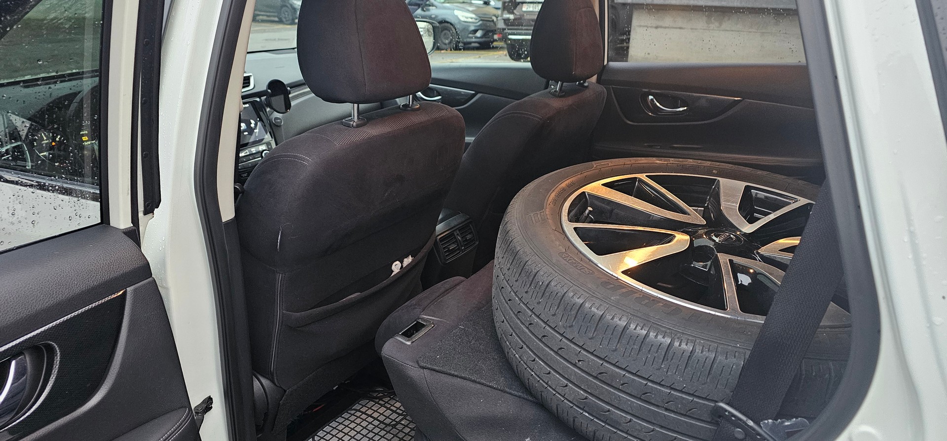 NISSAN X-Trail 2.0 dCi N-Vision Xtronic CVT ALL-MODE 4x4-image-9