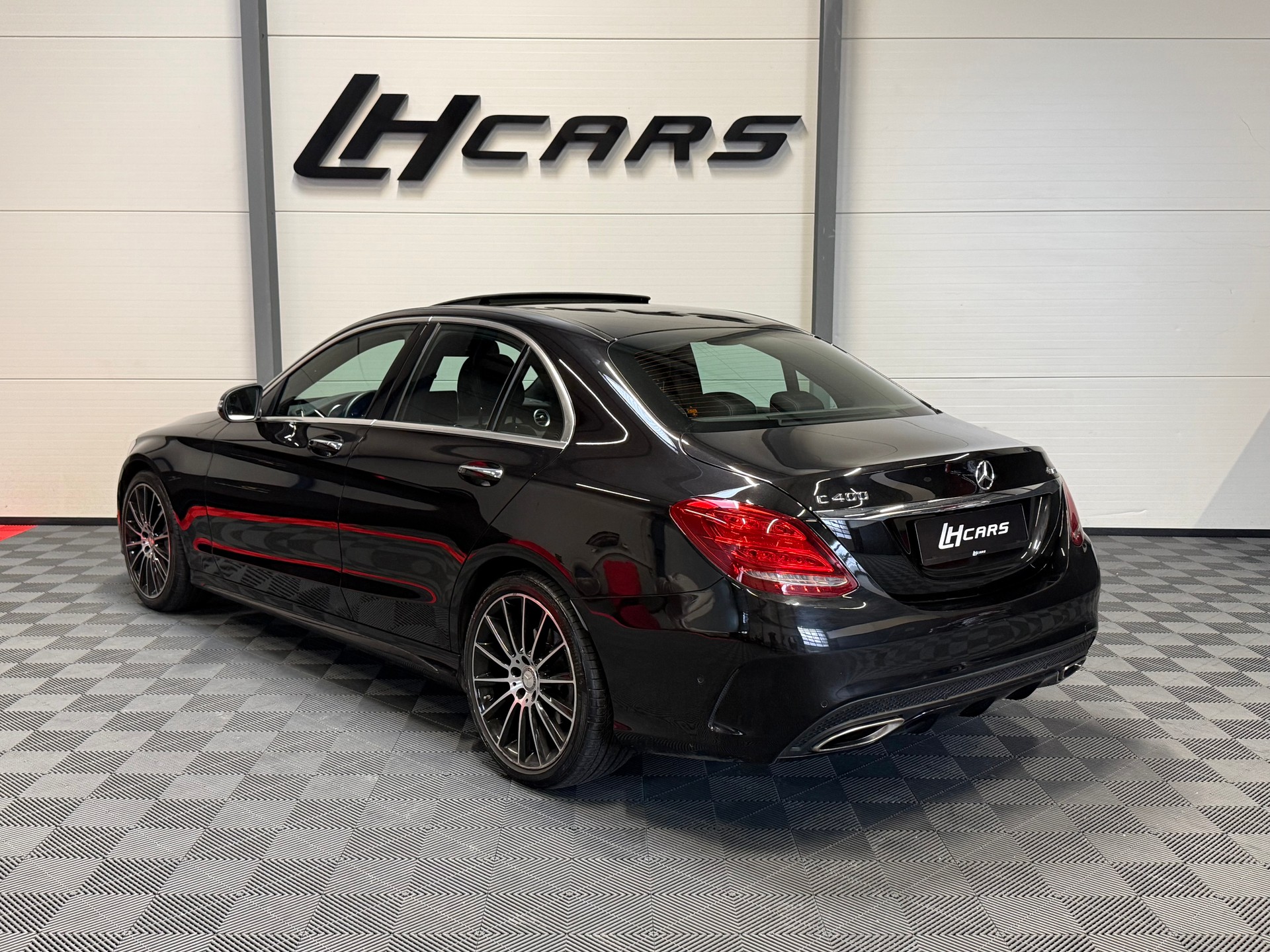 MERCEDES-BENZ C 400 AMG Line 4matic-image-2