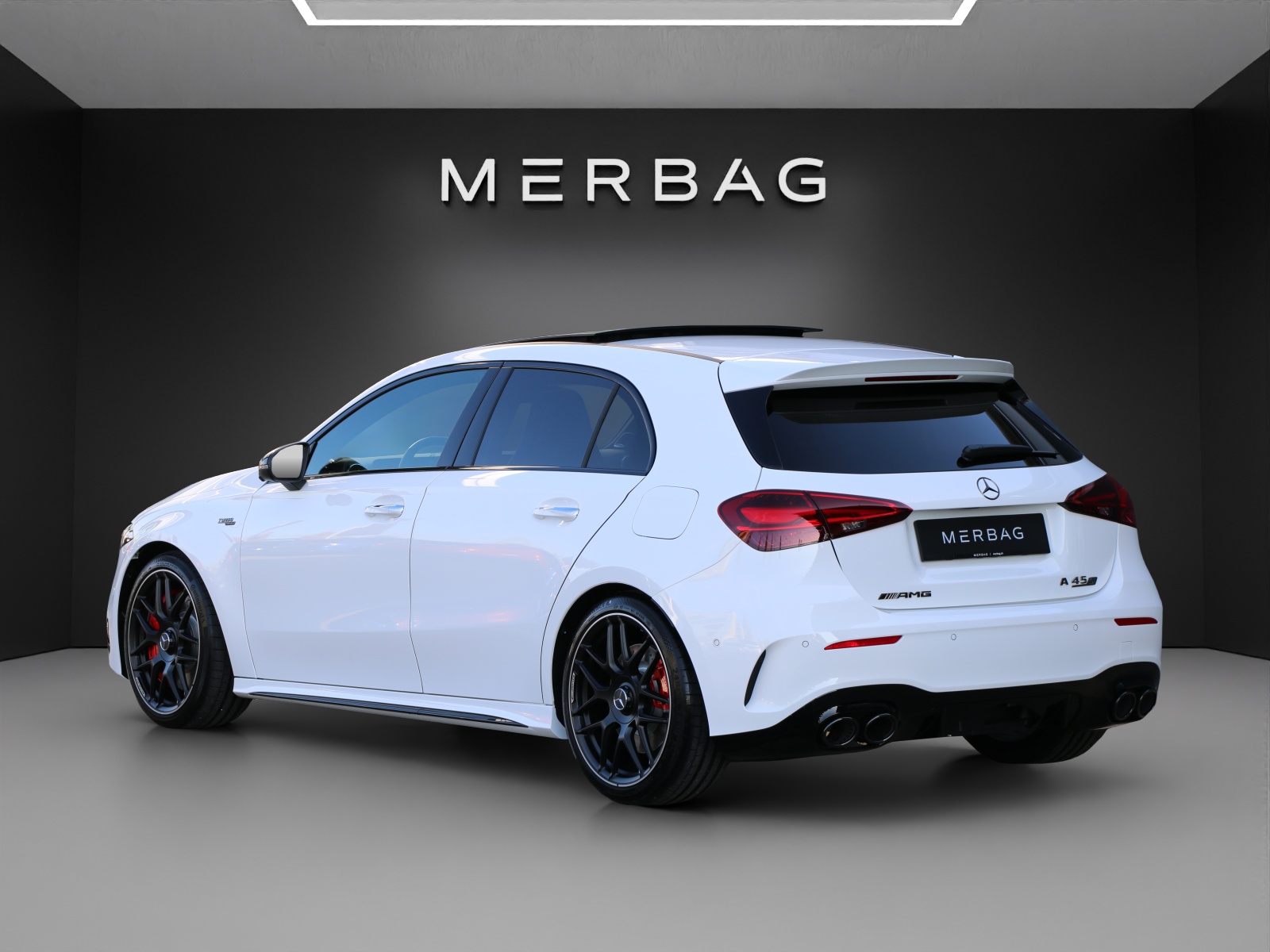 MERCEDES-BENZ A AMG 45 S 4Matic 8G-DCT-image-2