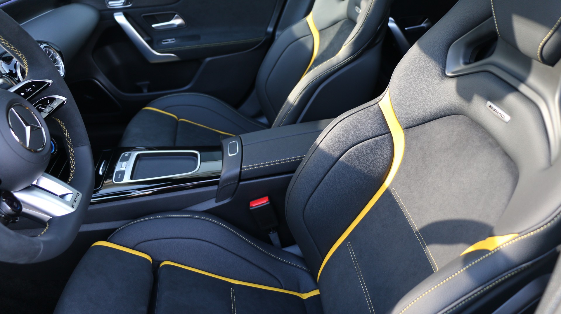 MERCEDES-BENZ A AMG 45 S 4Matic 8G-DCT-image-8