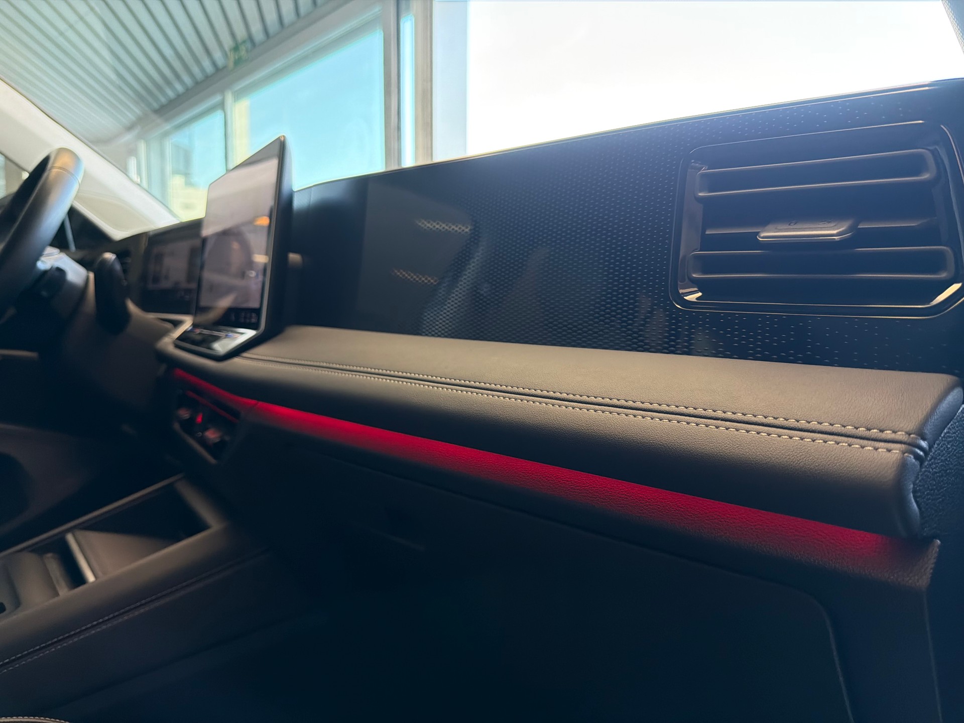 VW Tiguan 1.5 TSI evo2 mHEV Life DSG-image-14