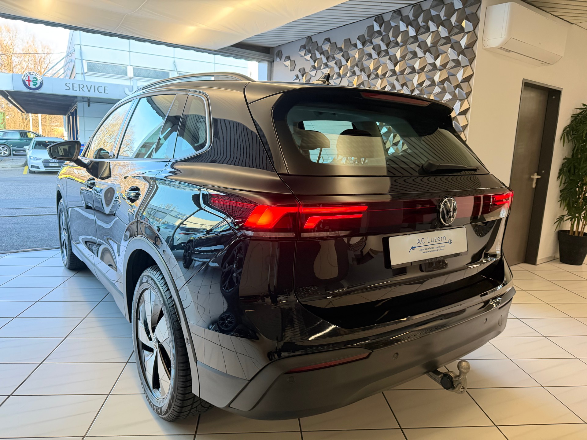 VW Tiguan 1.5 TSI evo2 mHEV Life DSG-showroom-element-1