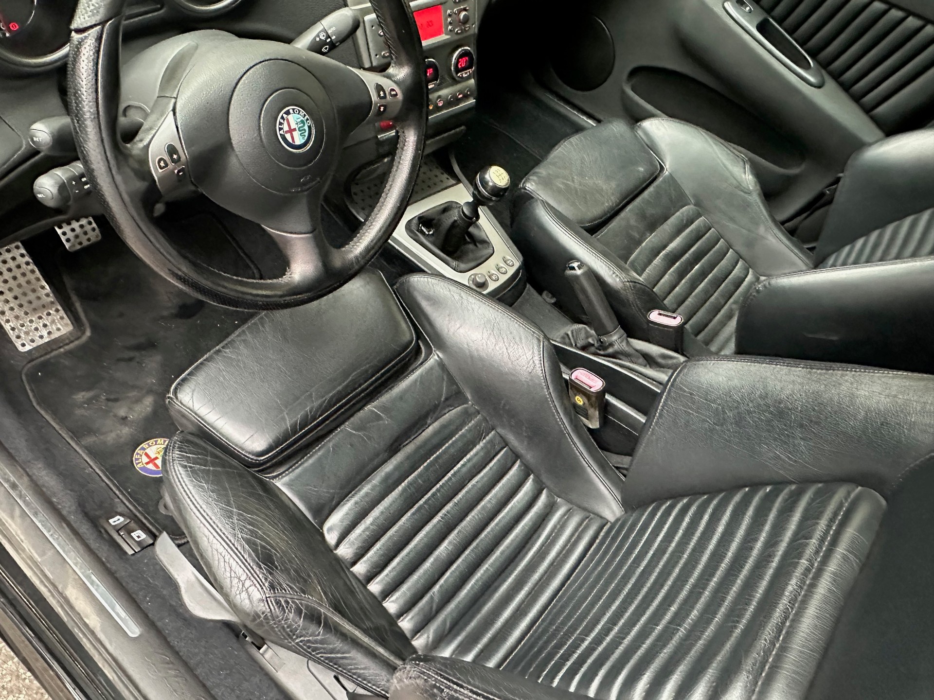 ALFA ROMEO 156 3.2 V6 GTA-image-9