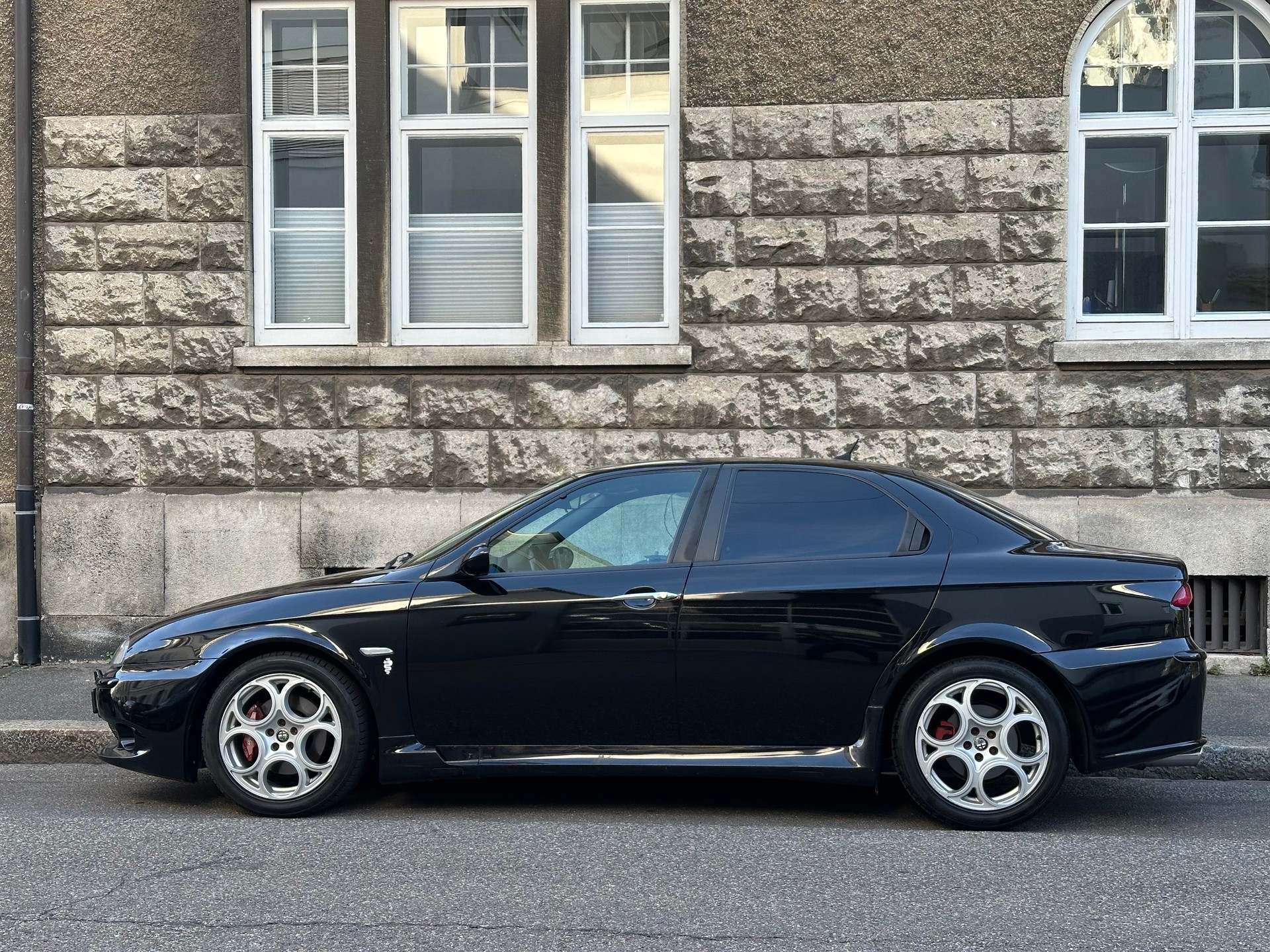 ALFA ROMEO 156 3.2 V6 GTA-image-5