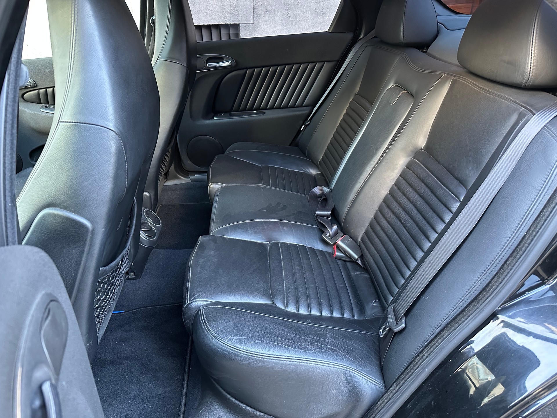 ALFA ROMEO 156 3.2 V6 GTA-image-10