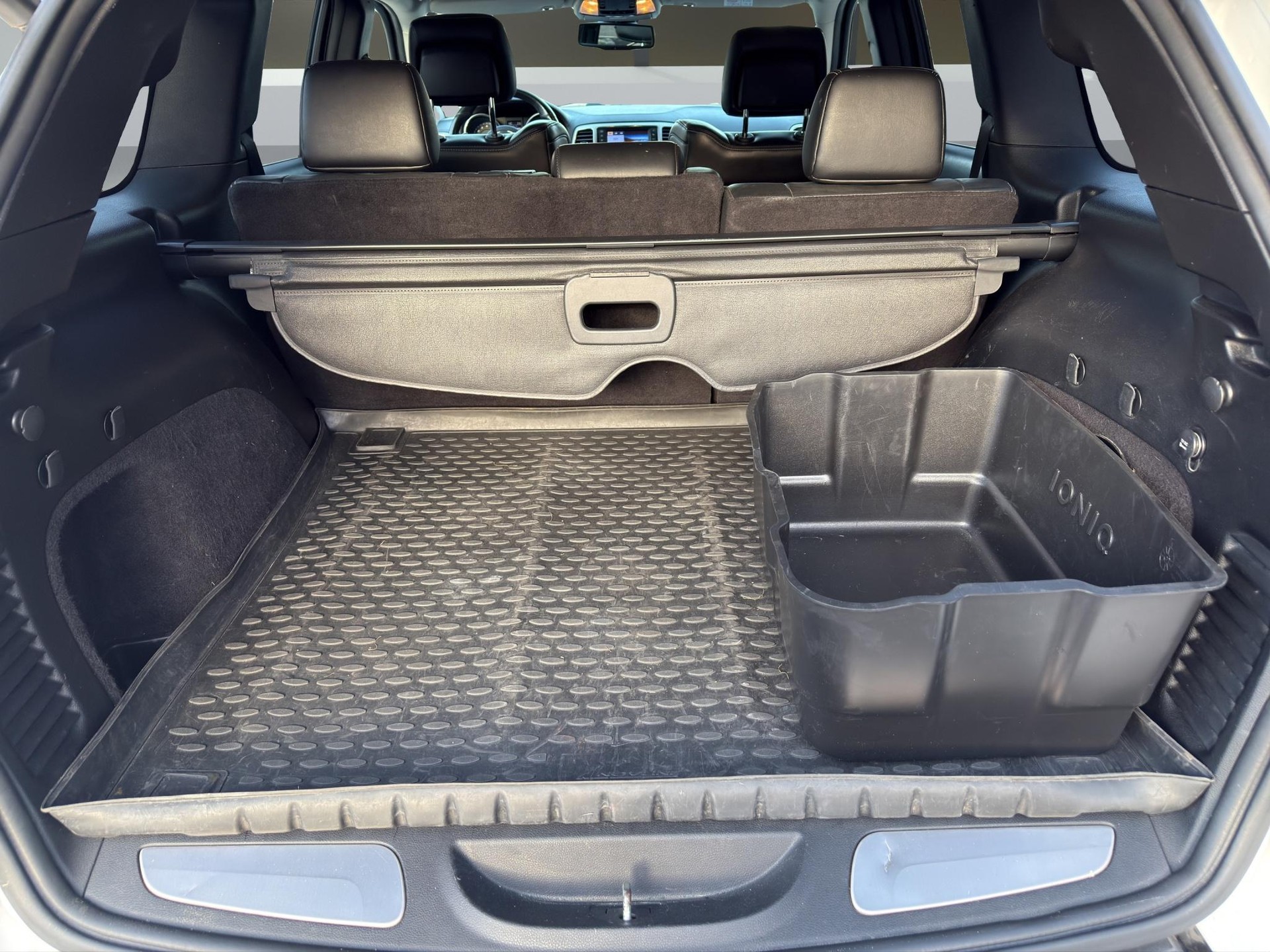 JEEP Grand Cherokee 6.4 V8 HEMI SRT8-image-19