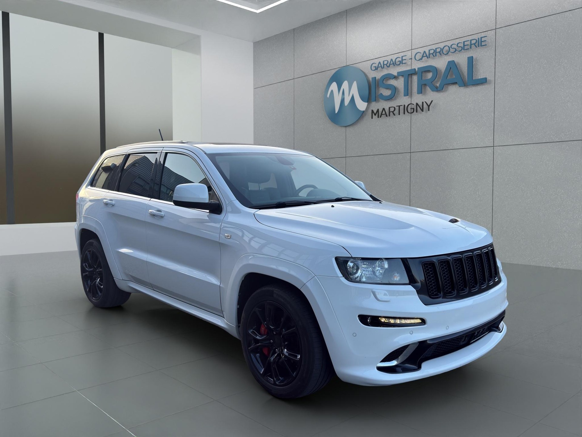 JEEP Grand Cherokee 6.4 V8 HEMI SRT8-image-6