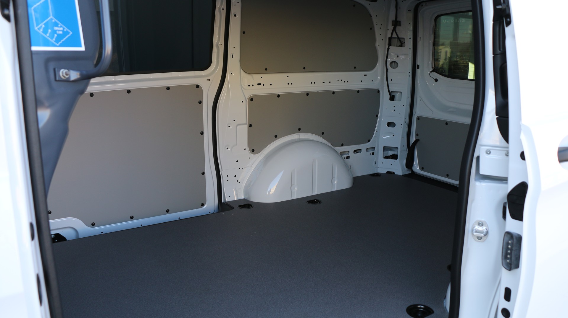 MERCEDES-BENZ Vito 114 KA PRO 3200mm L WORKER-image-10