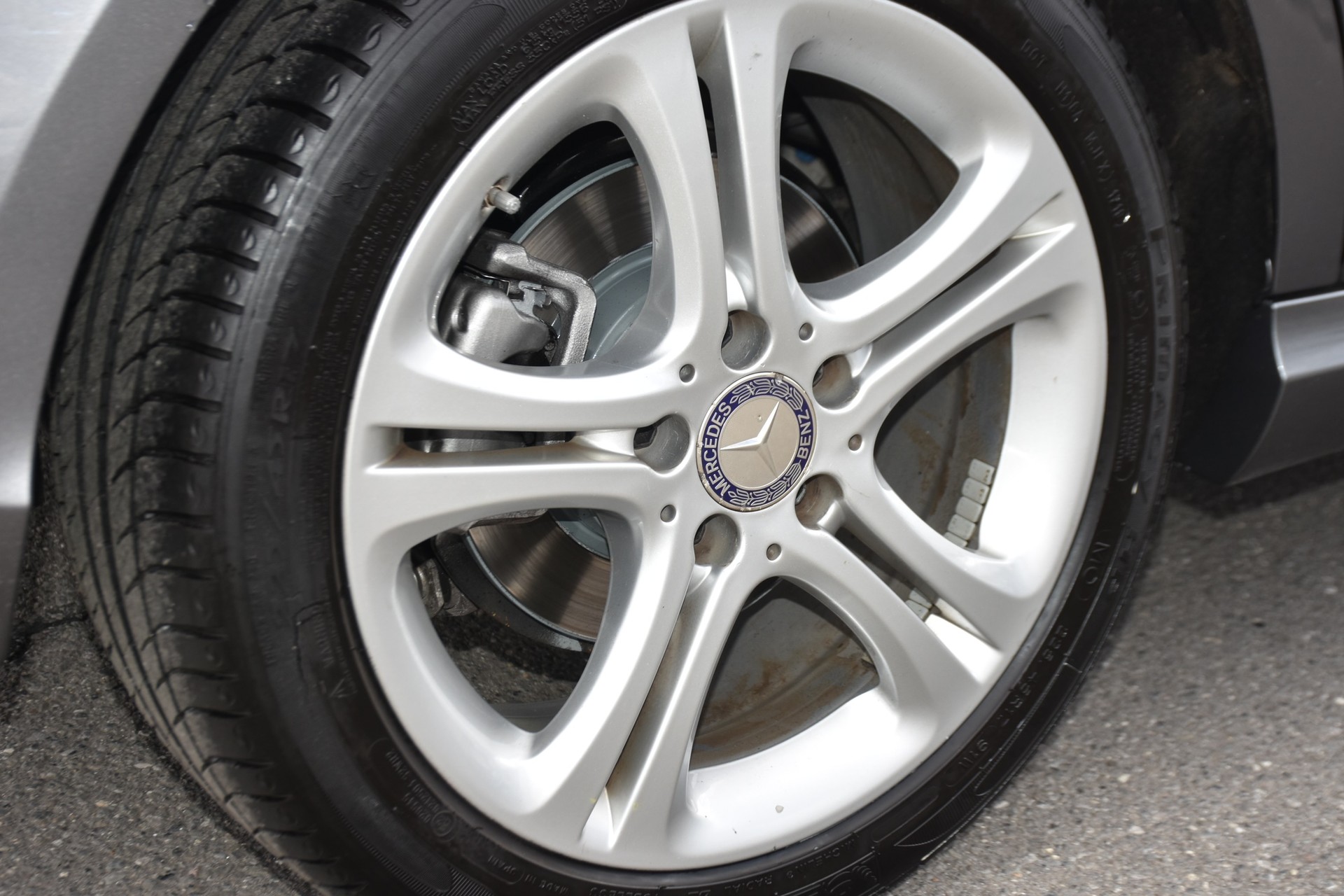 MERCEDES-BENZ A 180 Style 7G-DCT-image-13