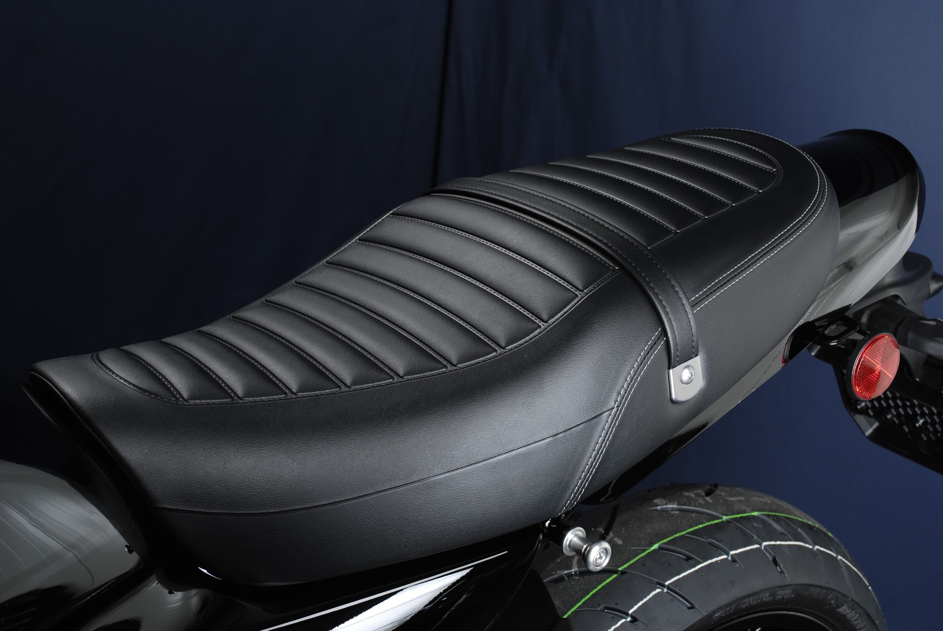 KAWASAKI Z 900 RS "Black Ball Edition" (85 kW) MY26-image-11