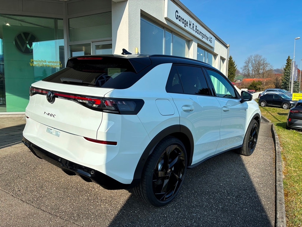 VW T-Roc 1.5 eTSI mHEV R-Line DSG-image-4