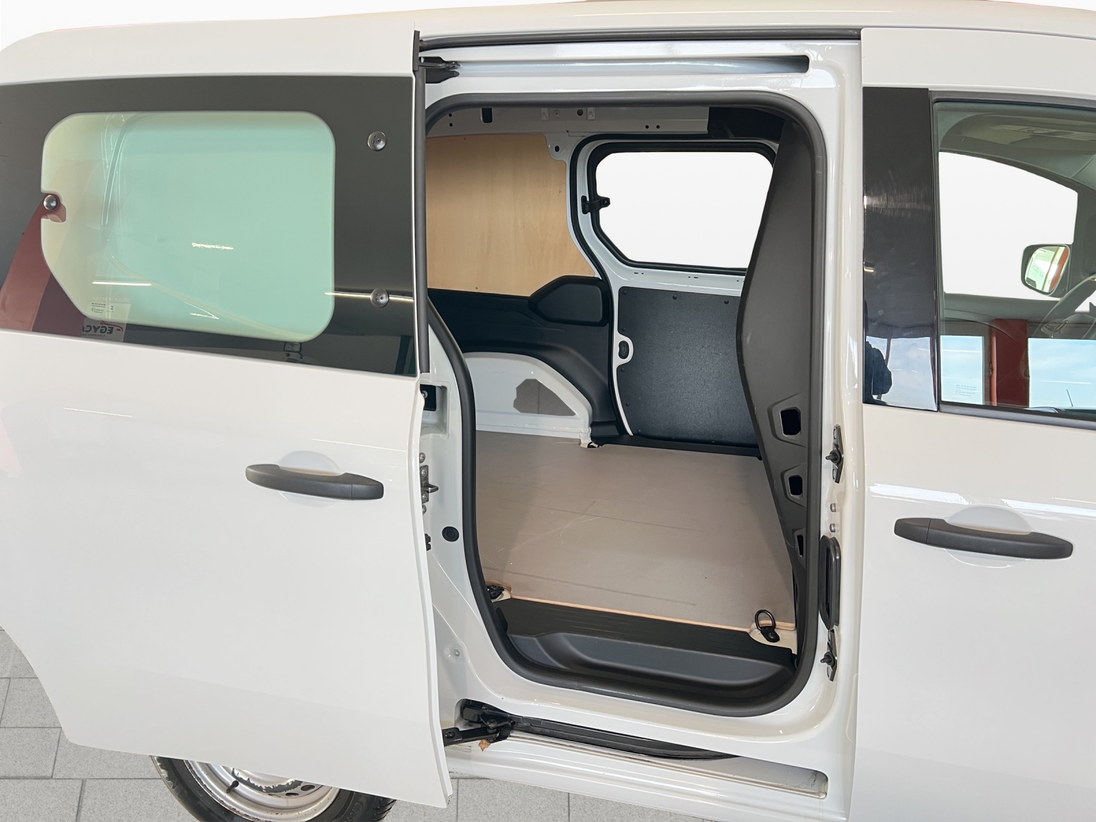 MERCEDES-BENZ Citan 112 CDI Base-image-9