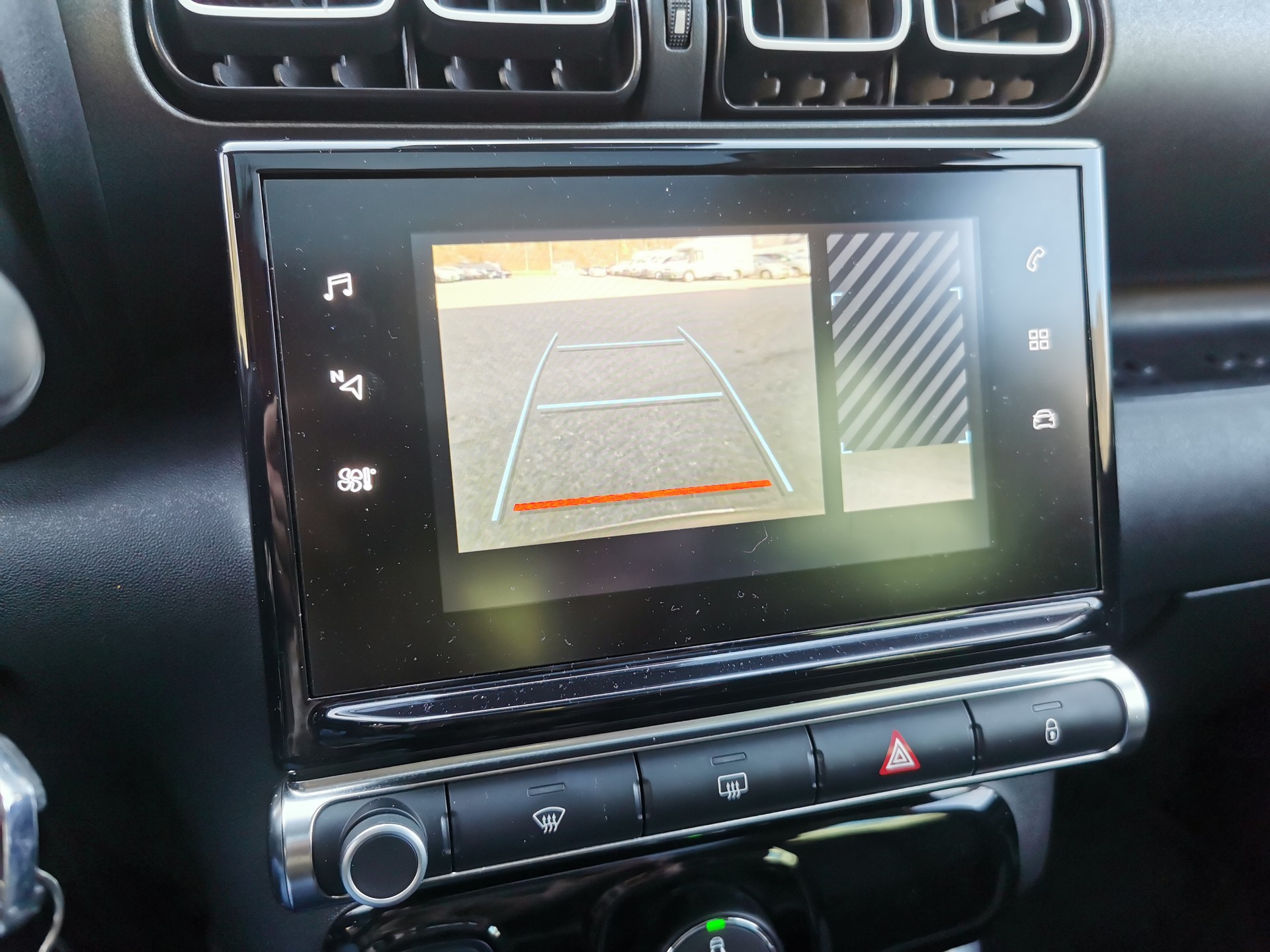 CITROEN C3 Aircross 1.5 BlueHD Shine EAT-image-10