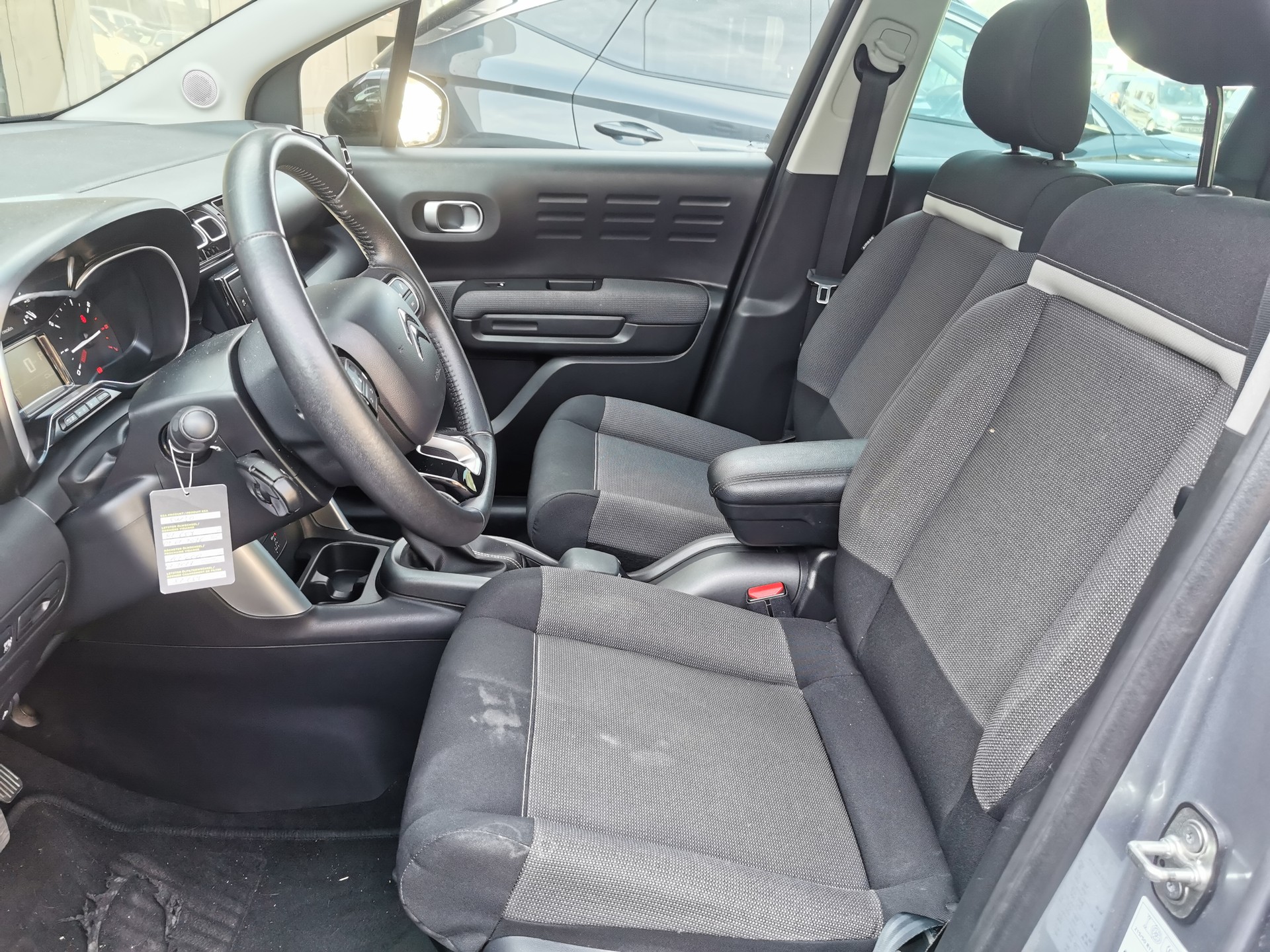 CITROEN C3 Aircross 1.5 BlueHD Shine EAT-image-7
