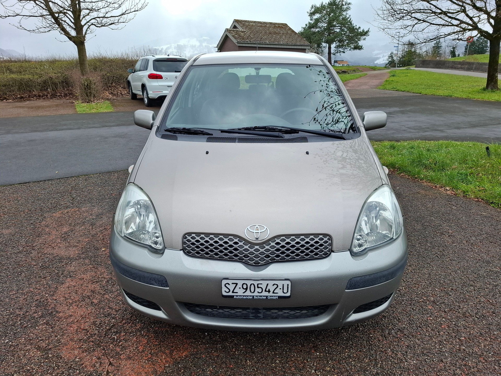 TOYOTA Yaris 1.3 Linea Sol-image-1