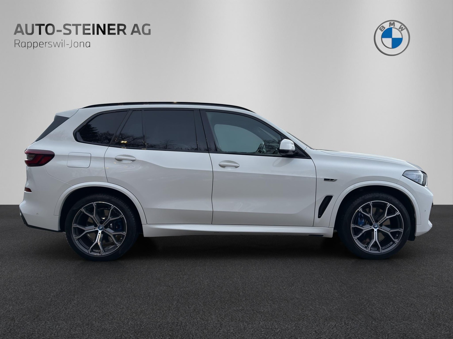 BMW X5 xDrive45e M Sport-image-5