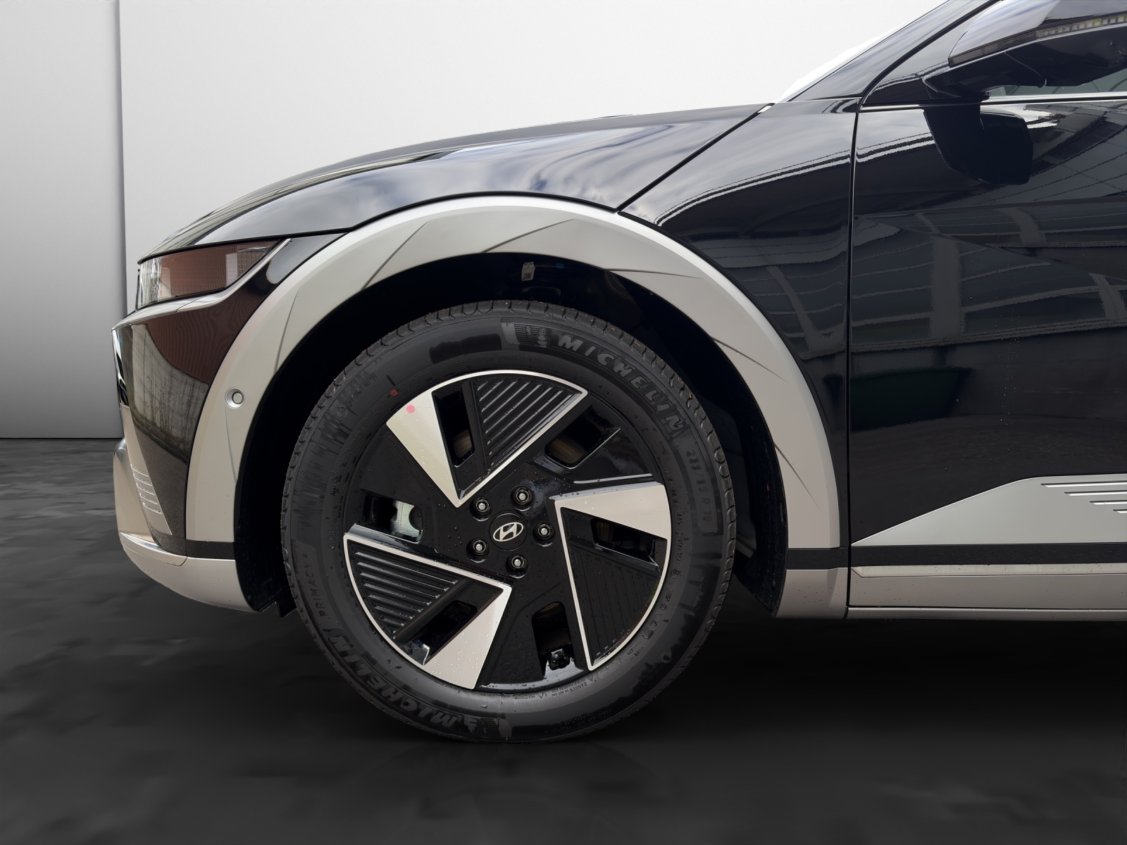 HYUNDAI Ioniq 5 Vertex 84 kWh 4WD-image-15