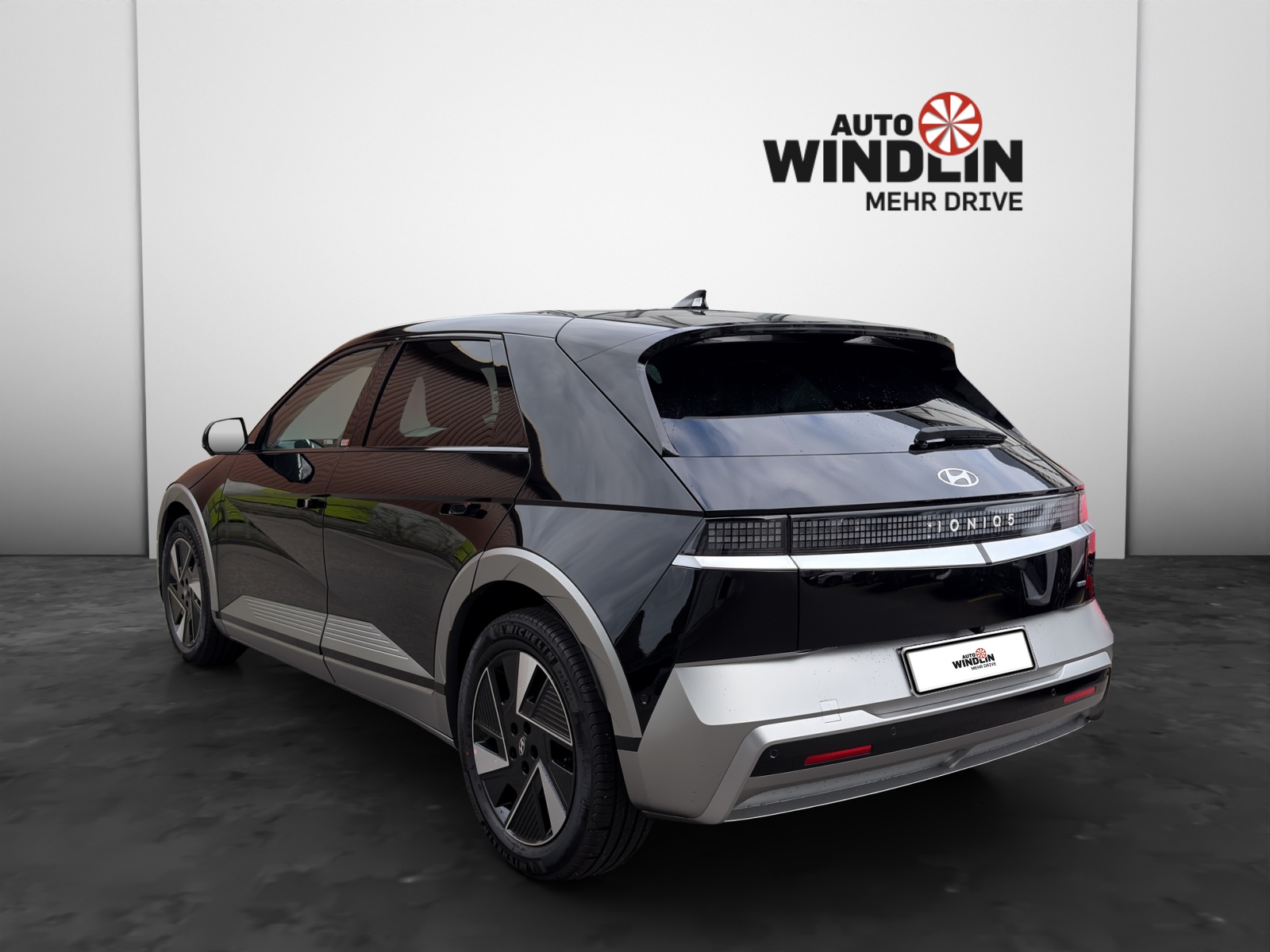 HYUNDAI Ioniq 5 Vertex 84 kWh 4WD-image-3