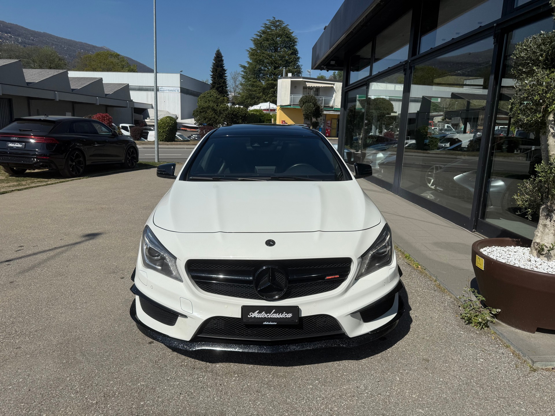 MERCEDES-BENZ CLA 45 AMG 4Matic Speedshift-image-1