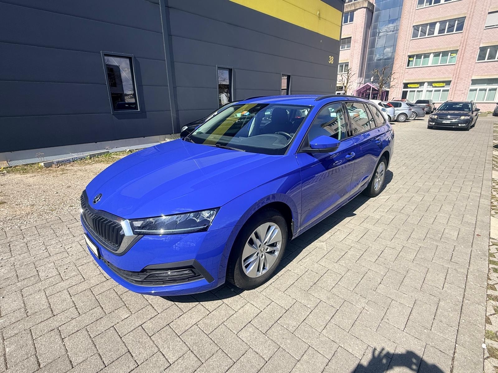Car photo