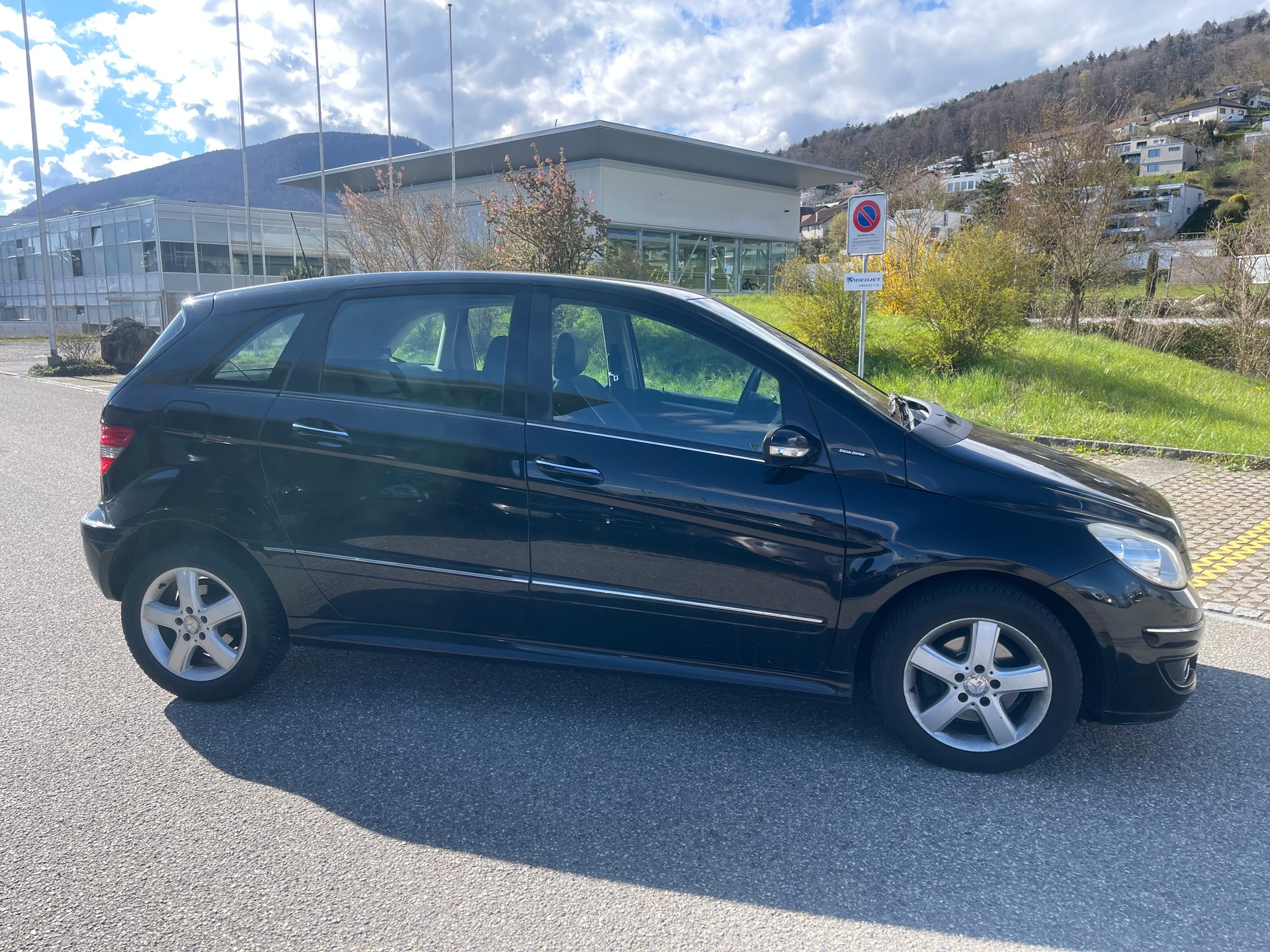 MERCEDES-BENZ B 200-image-3