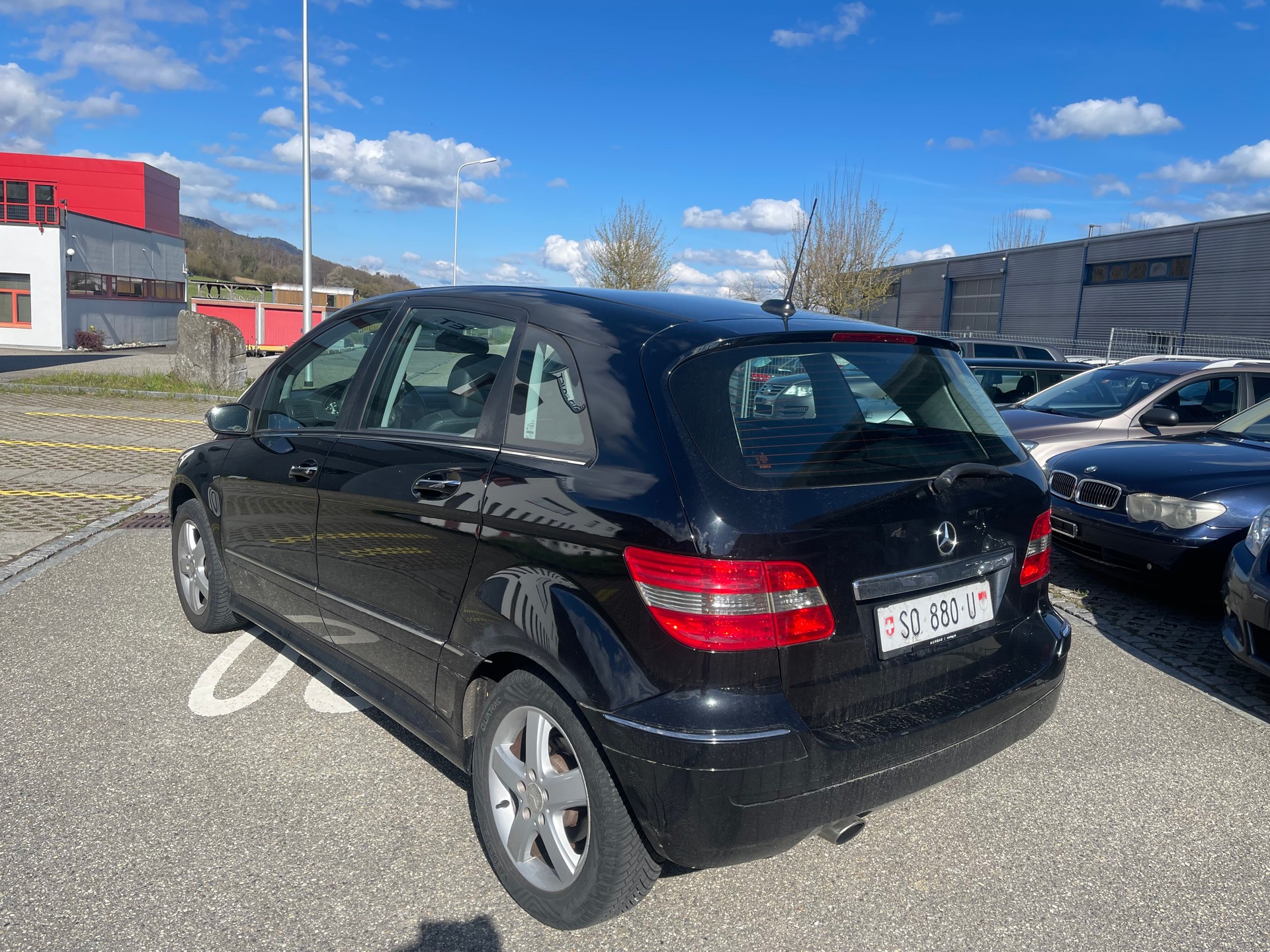 MERCEDES-BENZ B 200-image-6