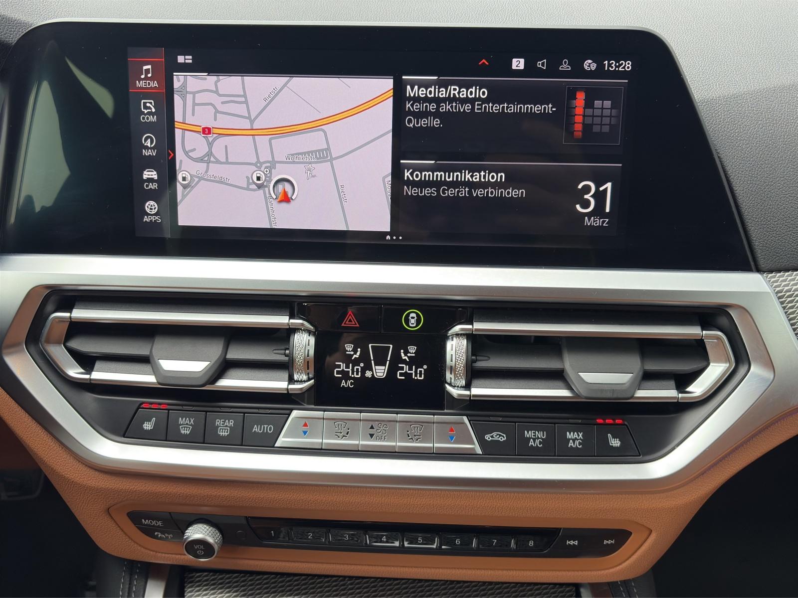 BMW M440i xDrive Gran Coupé-image-11