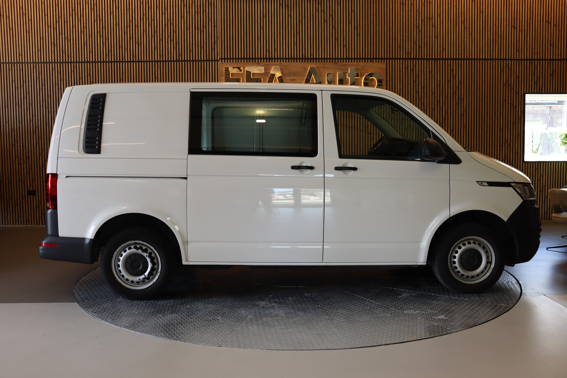 VW T6.1 Kaw. 3000 2.0 TDI 110-image-4