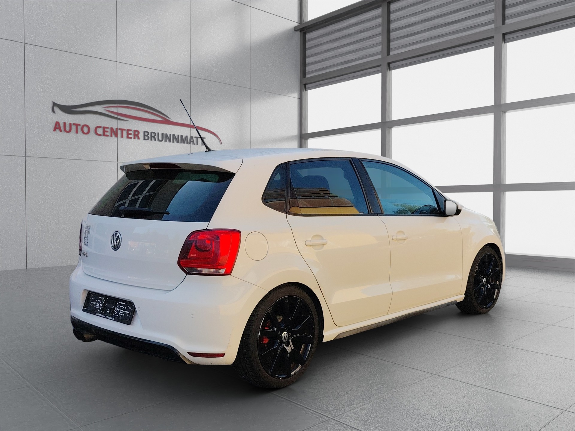 VW Polo 1.4 TSI GTI Carbon Edition DSG-image-6