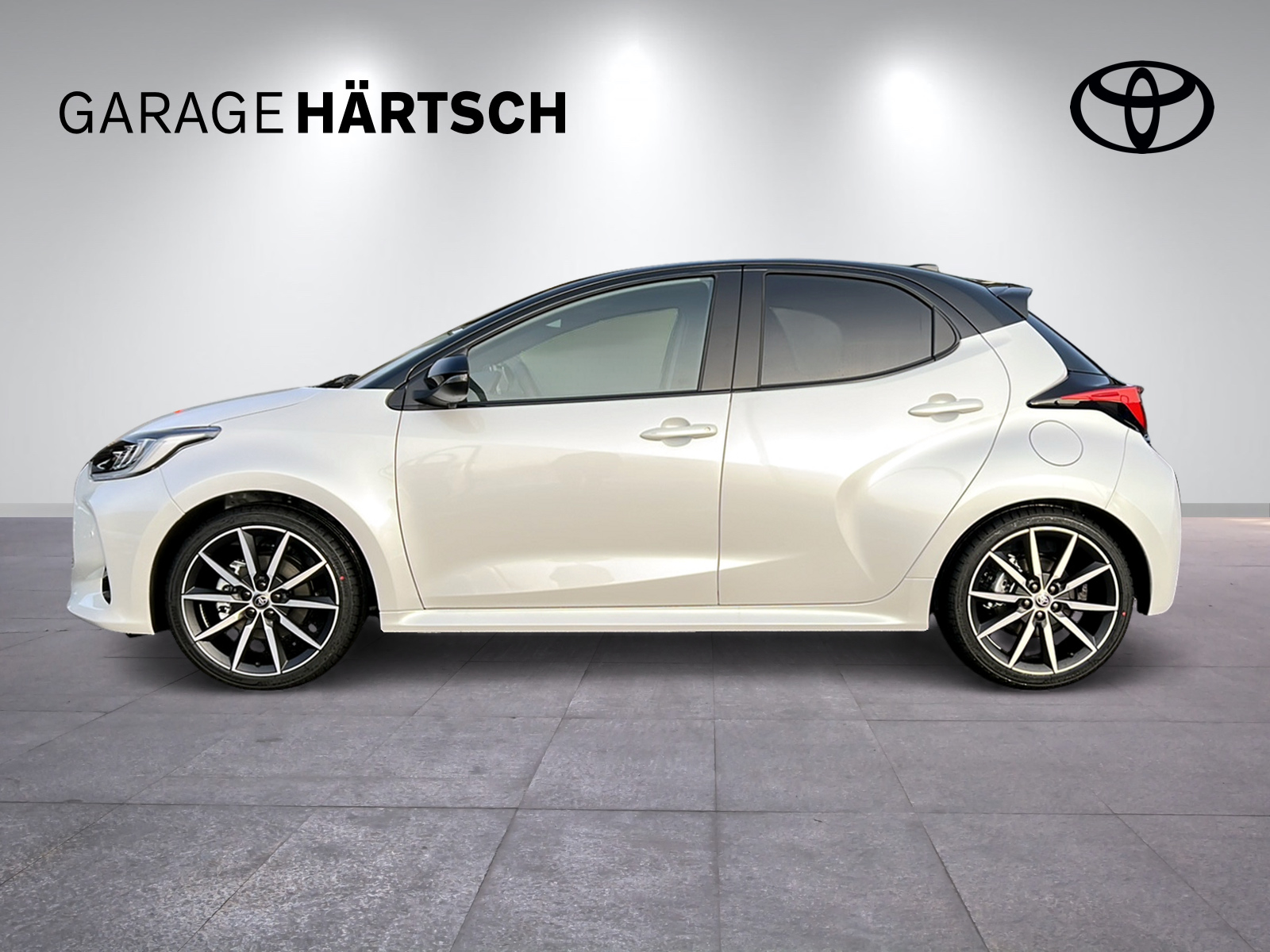 TOYOTA Yaris 1.5 VVT-i HSD GR Sport-image-1