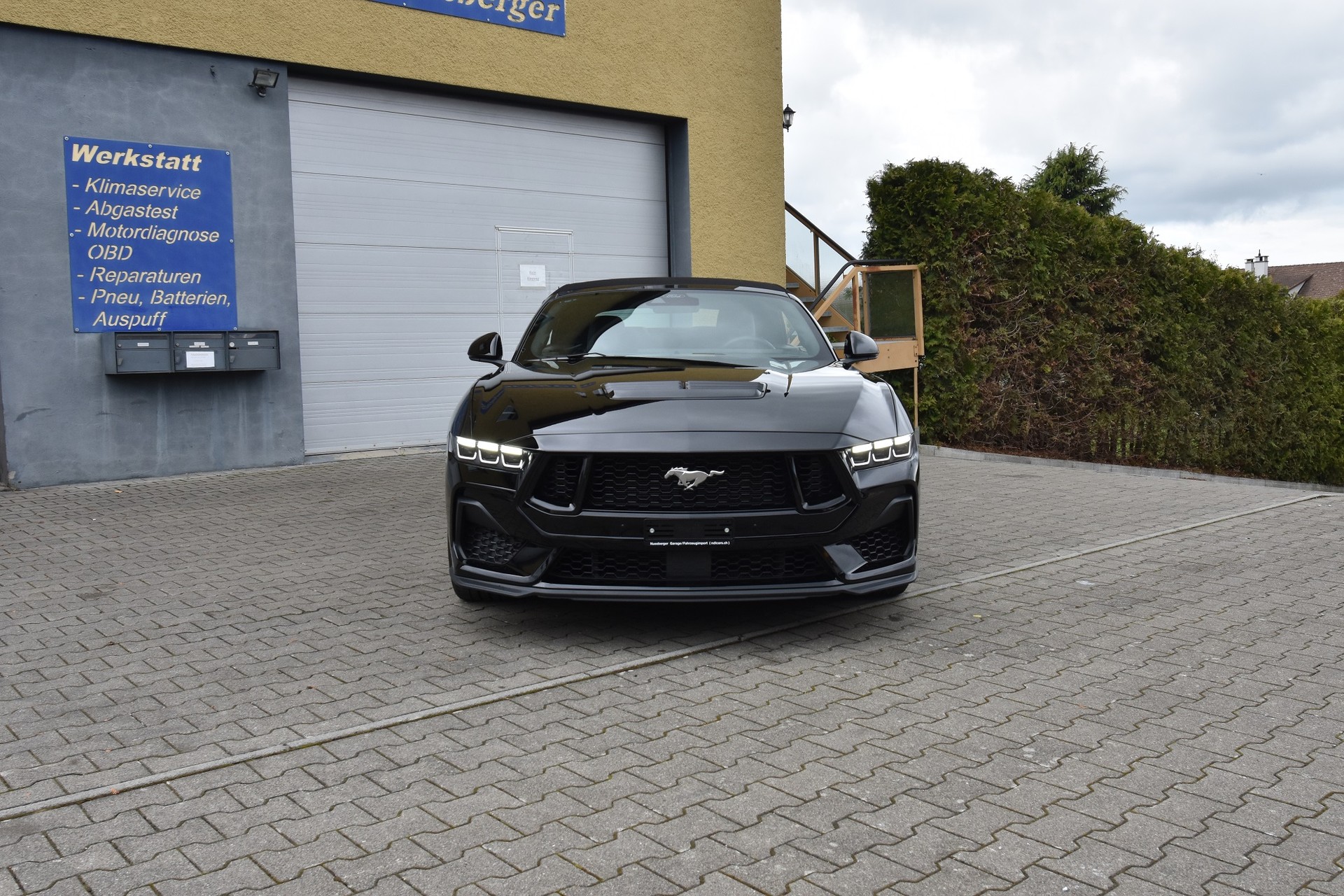 FORD Mustang Convertible 5.0 V8 GT Automat-image-1