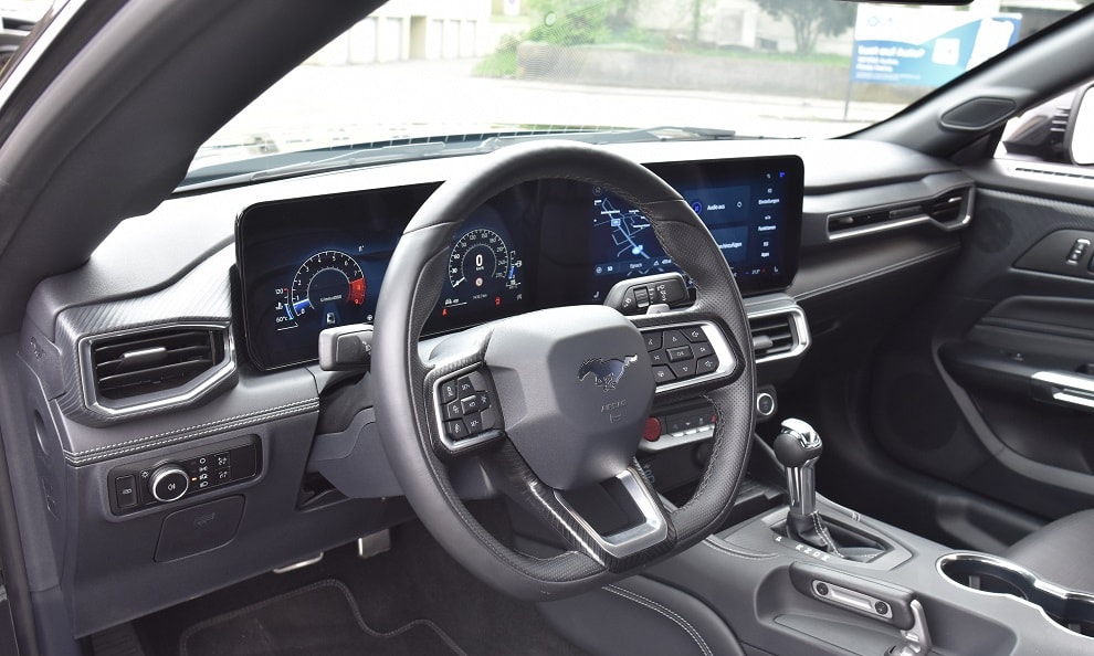 FORD Mustang Convertible 5.0 V8 GT Automat-image-9