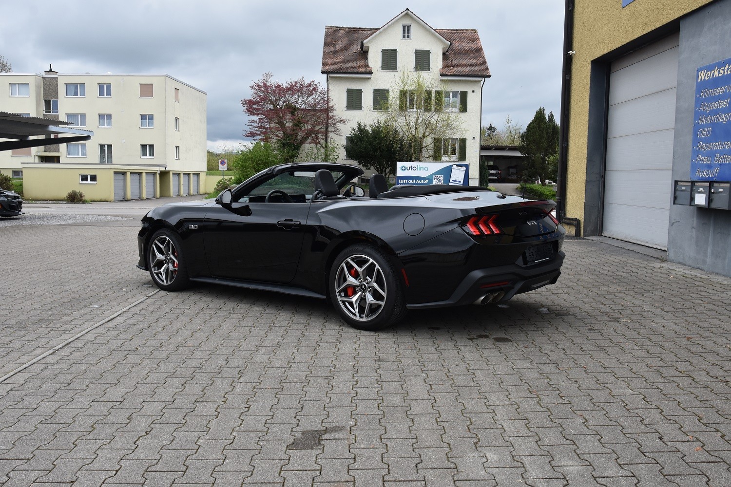 FORD Mustang Convertible 5.0 V8 GT Automat-image-13